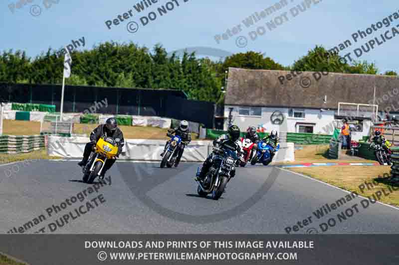 Vintage motorcycle club;eventdigitalimages;mallory park;mallory park trackday photographs;no limits trackdays;peter wileman photography;trackday digital images;trackday photos;vmcc festival 1000 bikes photographs